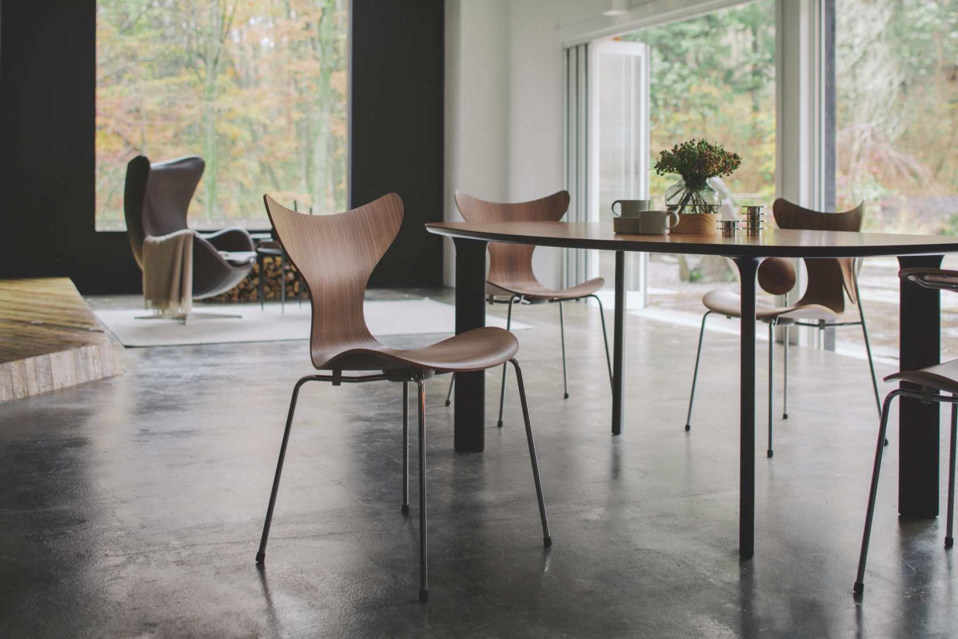 Fritz hansen top lily chair